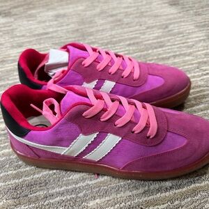 Maker’s Sugar Rush Sneakers size 10